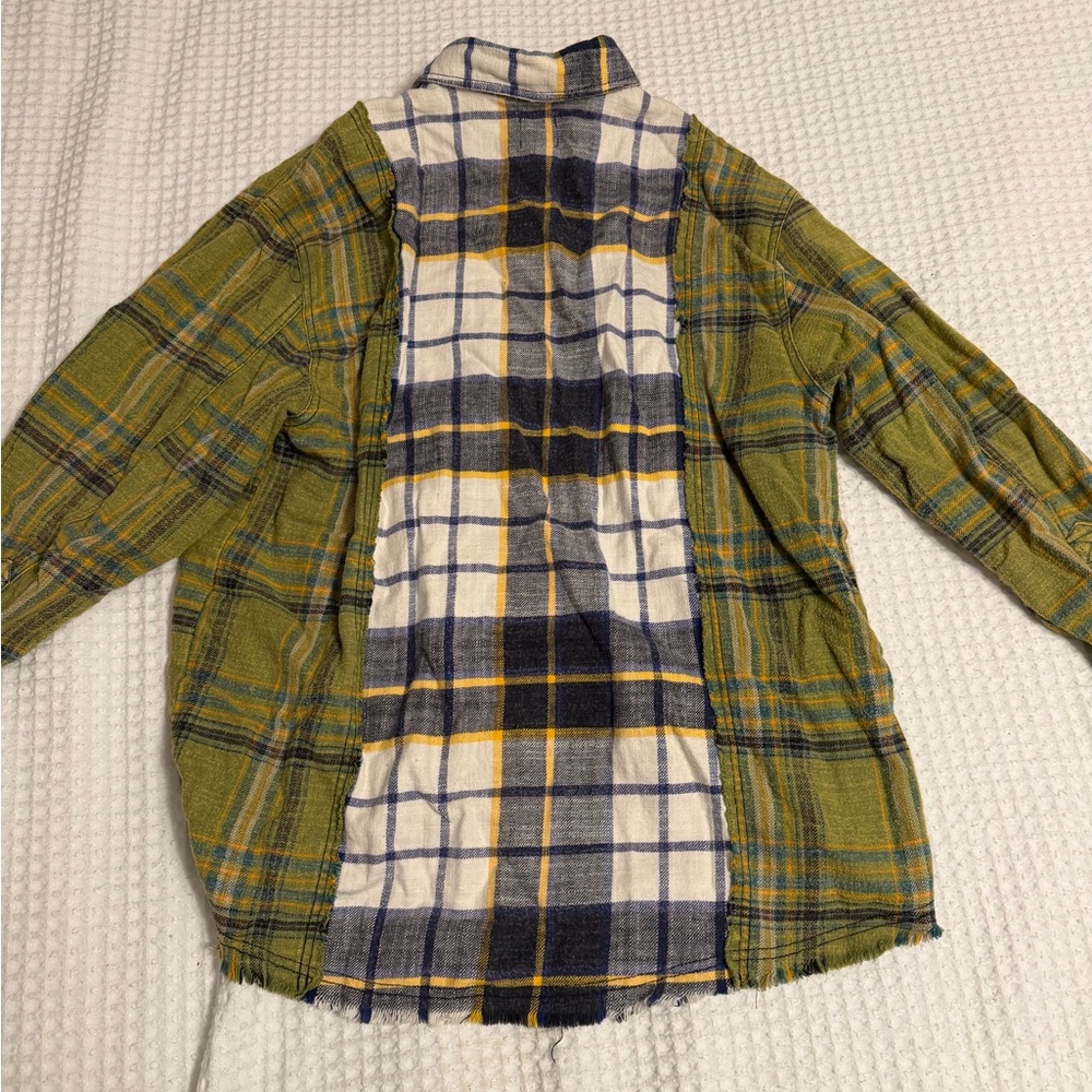 BDG Plaid Flannel Shirt in Green and Blue - Picture 3 of 3